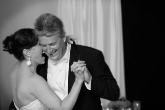 Southfield Michigan couple during first dance.