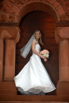 The bride in the arch routine