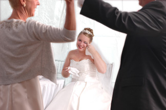 Michigan brides love this Detroit wedding photographer