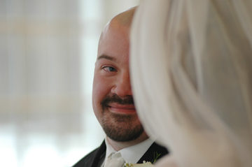Michigan wedding photographer whom Michigan brides recommends